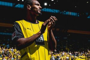 Sébastien Haller Rejoint Ce Club, Les Détails Du Transfert…