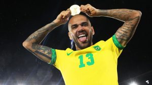 Dani Alves : Le Brésilien De Retour Sur Les Terrains De Football !