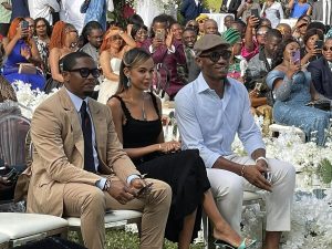 « Ses Lunettes Sont Moches », Samuel Eto&Rsquo;O Humilié Pour Son Style Au Mariage De Kerozen