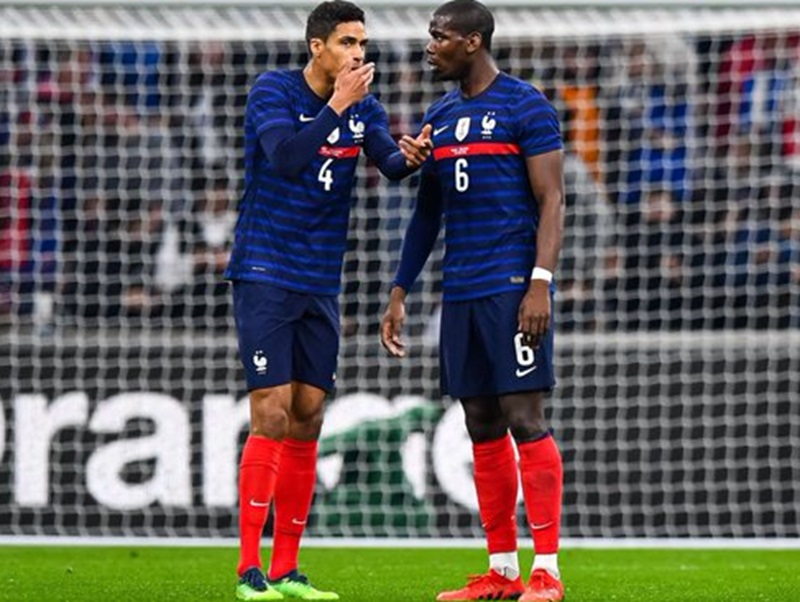 Raphaël Varane : Paul Pogba Adresse Un Message Très Émouvant Au Joueur De 31 Ans !