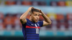 Kylian Mbappé : Le Joueur Se Fait Critiquer Par Dugarry Et Rothen !