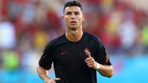 Cristiano Ronaldo Entre Dans L&Rsquo;Histoire : Première Personne À …